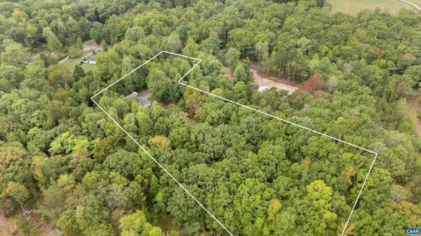 Louisa, VA 23093,5904 BYRD MILL RD