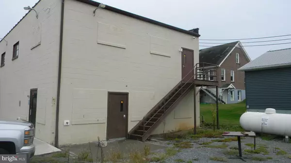 Timberville, VA 22853,384 S MAIN ST