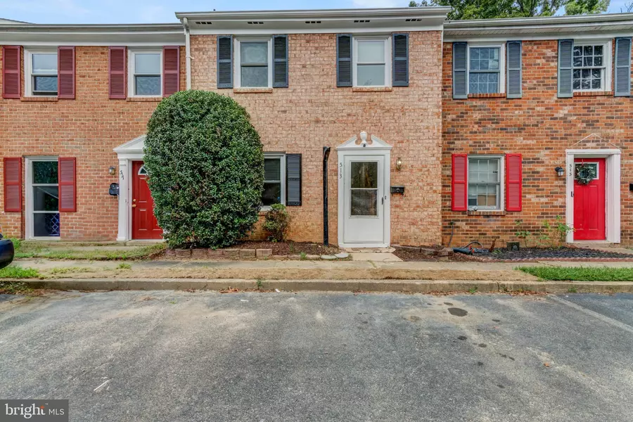 513 OLDE GREENWICH CIR, Fredericksburg, VA 22408