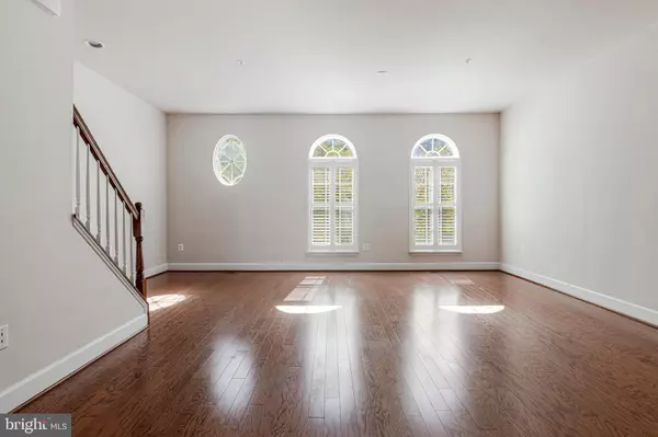8208 RIGGOS WAY, Landover, MD 20785