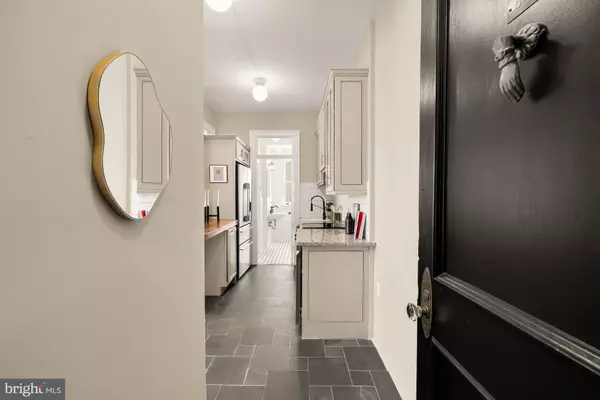 Washington, DC 20008,2122 CALIFORNIA ST NW #556