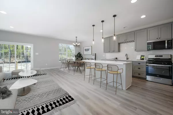 Williamstown, NJ 08094,1 BIRCHWOOD LN