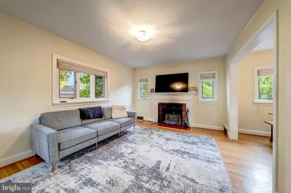 Alexandria, VA 22302,2708 CENTRAL AVE