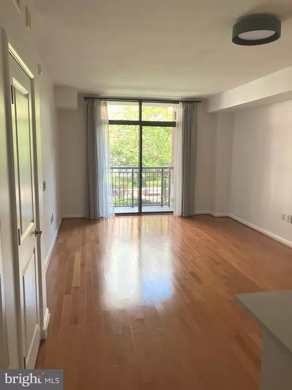 Arlington, VA 22201,1021 N GARFIELD ST #222