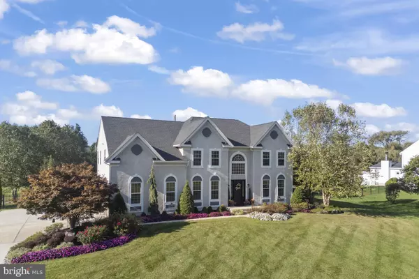 18 AZALEA DR, Lumberton, NJ 08048