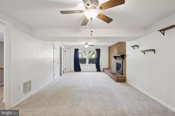 Woodbridge, VA 22193,3925 FORGE DR