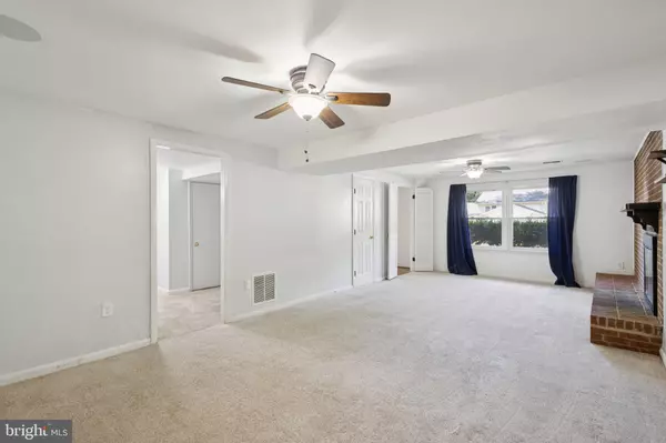 Woodbridge, VA 22193,3925 FORGE DR