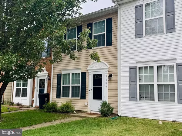 9806 COVENTRY CREEK DR, Fredericksburg, VA 22408