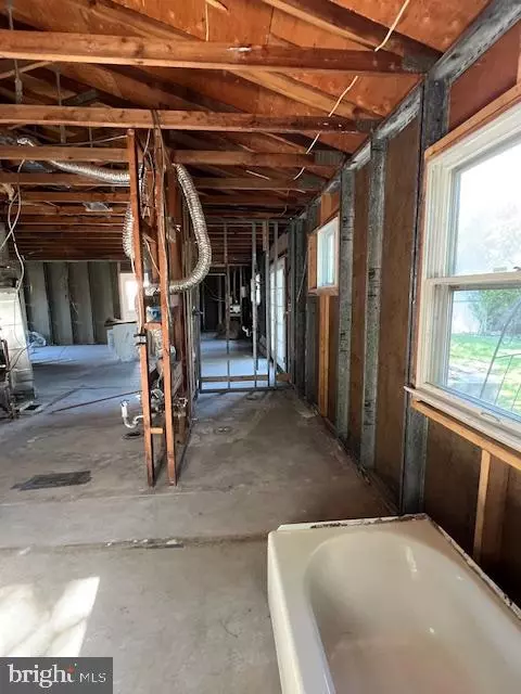 Sterling, VA 20164,708 W JASPER CT