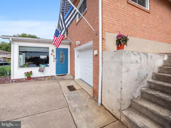 137 E HARRISON ST, Emmaus, PA 18049