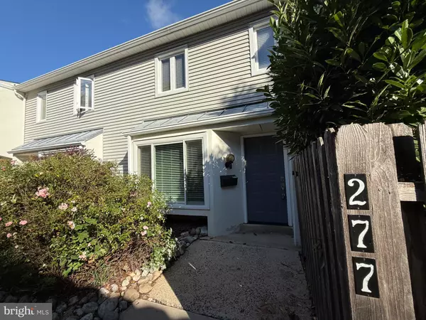 277 W CHELSEA CIR, Newtown Square, PA 19073