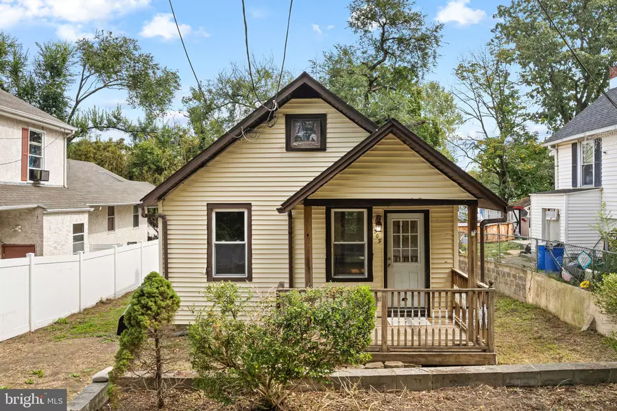 309 S LOWELL AVE, Bellmawr, NJ 08031