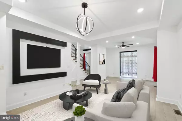 Elkins Park, PA 19027,622 SPRING AVE