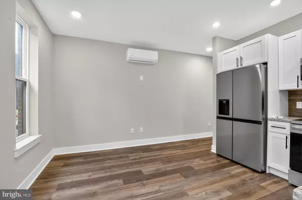 Philadelphia, PA 19122,1924 N FRONT ST #204