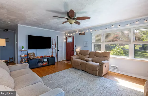Emmaus, PA 18049,4115 CHARLES RD