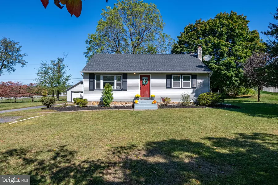 4115 CHARLES RD, Emmaus, PA 18049