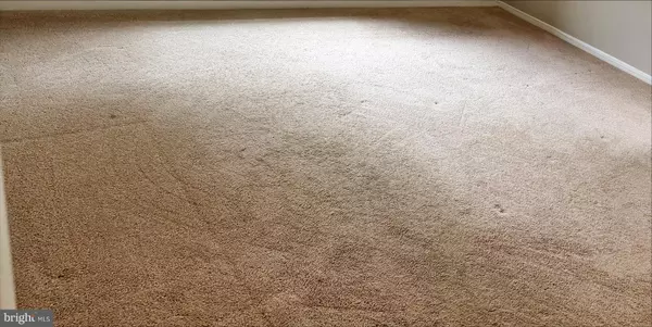 Alexandria, VA 22309,8600 SHADWELL DR #6