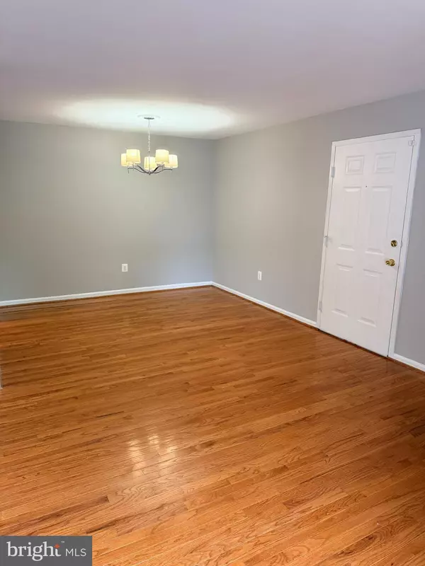 Alexandria, VA 22309,8600 SHADWELL DR #6