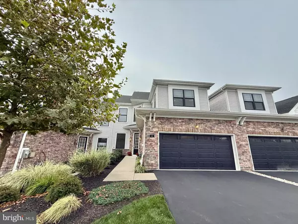 4 DOGLEG LN, Lawrenceville, NJ 08648