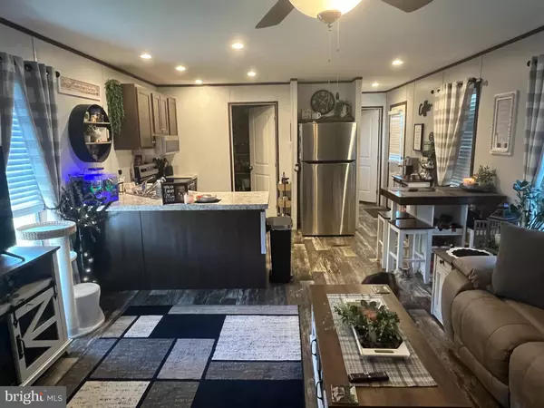 Falling Waters, WV 25419,203 BROADVIEW CT