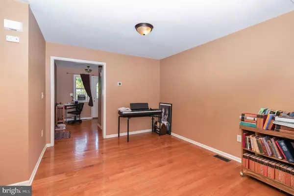 Mechanicsburg, PA 17055,471 NURSERY DR N