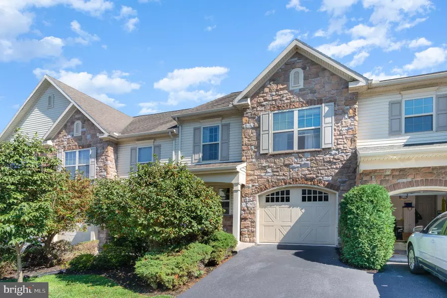 471 NURSERY DR N, Mechanicsburg, PA 17055