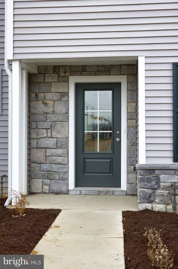 Lancaster, PA 17601,2417 SPRING WATER CIR