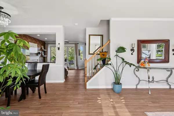 East Windsor, NJ 08520,23 FULHAM WAY