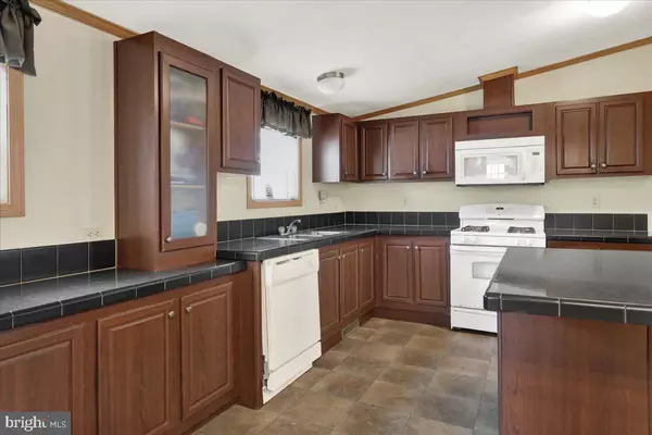 Lancaster, PA 17603,137 MADGE DR