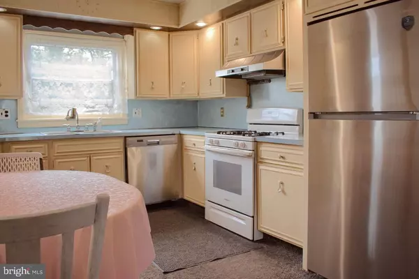 Williamstown, PA 17098,128 MARKET ST E