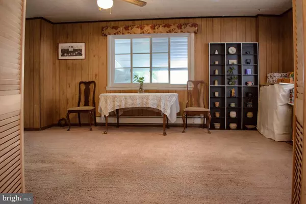 Williamstown, PA 17098,128 MARKET ST E