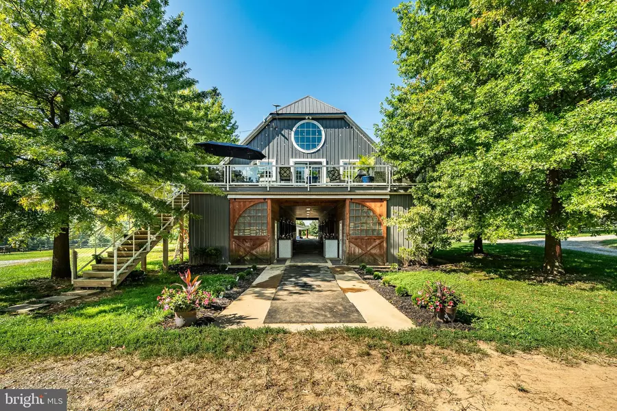 301 HIGH POINT RD, Cochranville, PA 19330