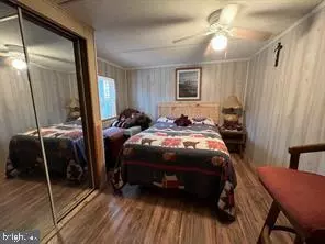 Great Cacapon, WV 25422,2298 YOUNGBLOOD RD