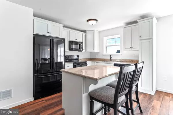 Oxford, PA 19363,242 GREENWOOD DR