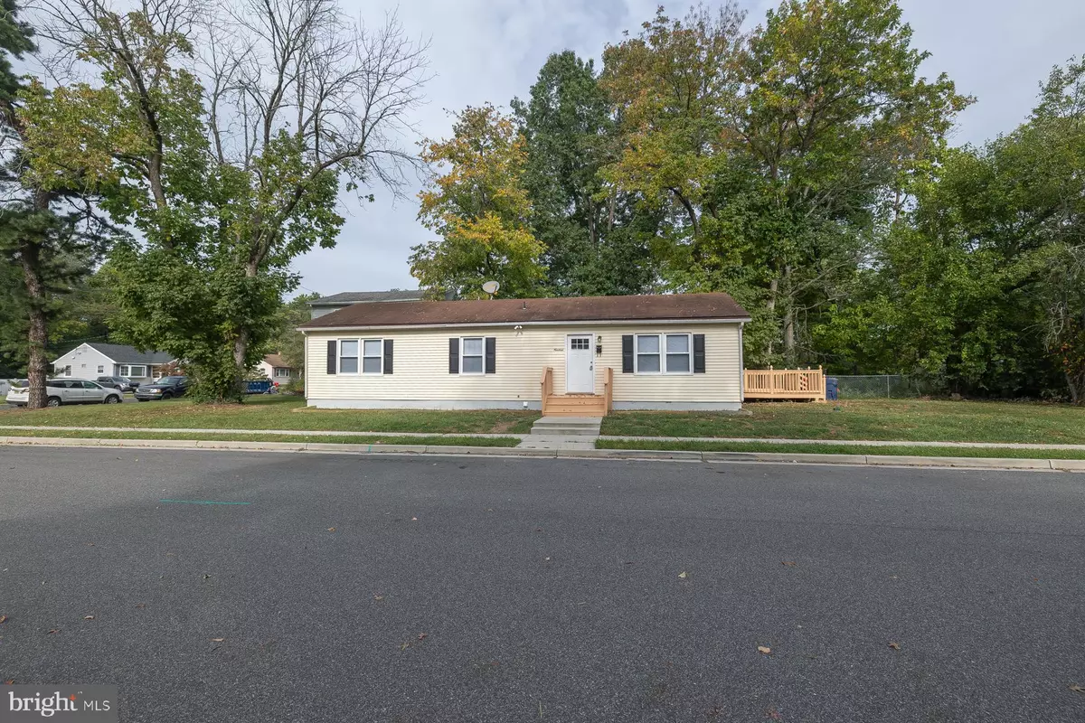 Somerdale, NJ 08083,319 MAGNOLIA AVE