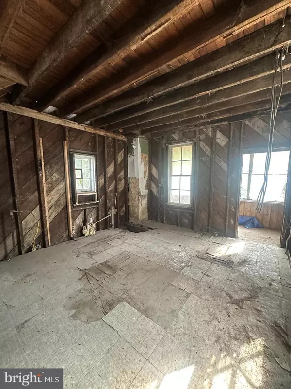 Baltimore, MD 21206,5923 BELAIR RD