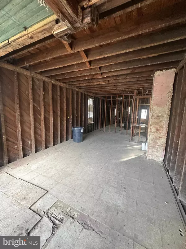 Baltimore, MD 21206,5923 BELAIR RD