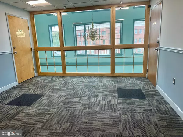 Waldorf, MD 20602,3460 OLD WASHINGTON RD #203