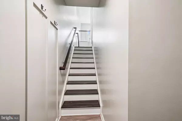 Stafford, VA 22554,100 CREST CT