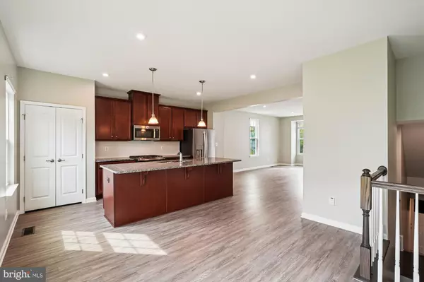 Stafford, VA 22554,100 CREST CT