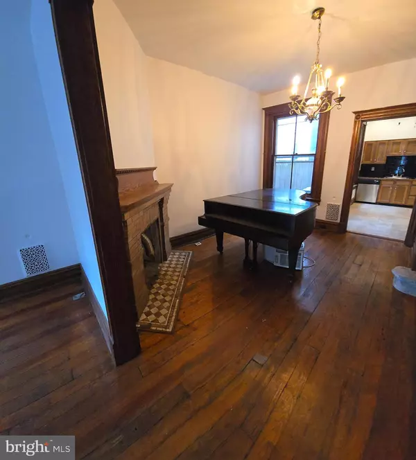 Bethlehem, PA 18015,432 CHEROKEE ST