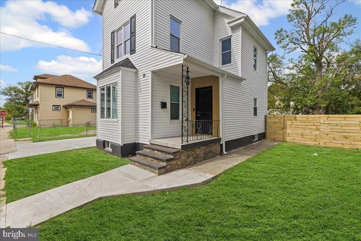 Paulsboro, NJ 08066,21 W ADAMS ST