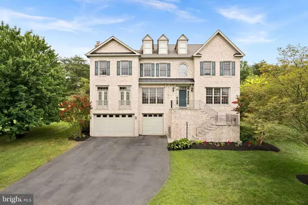 42645 COCHRANS LOCK DR, Ashburn, VA 20148