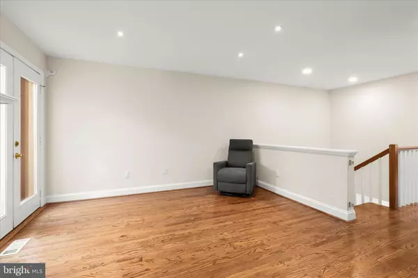 Baltimore, MD 21212,352 HOMELAND SOUTHWAY