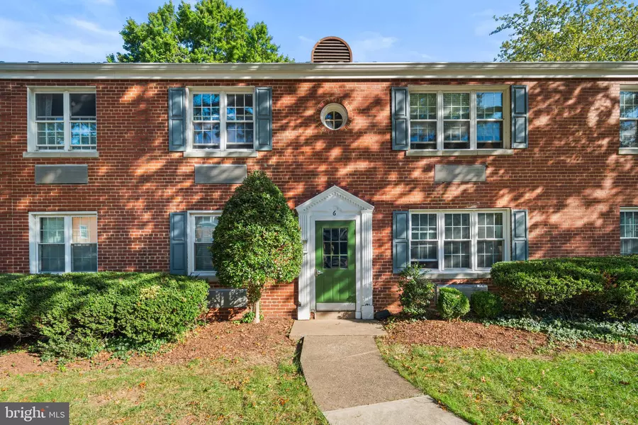 6 ASHBY ST #D, Alexandria, VA 22305