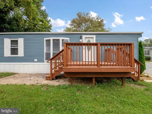 Capitol Heights, MD 20743,9402 BEECH PARK ST