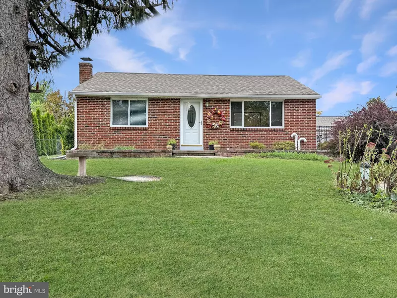 1463 LOTUS DR, Pottstown, PA 19464