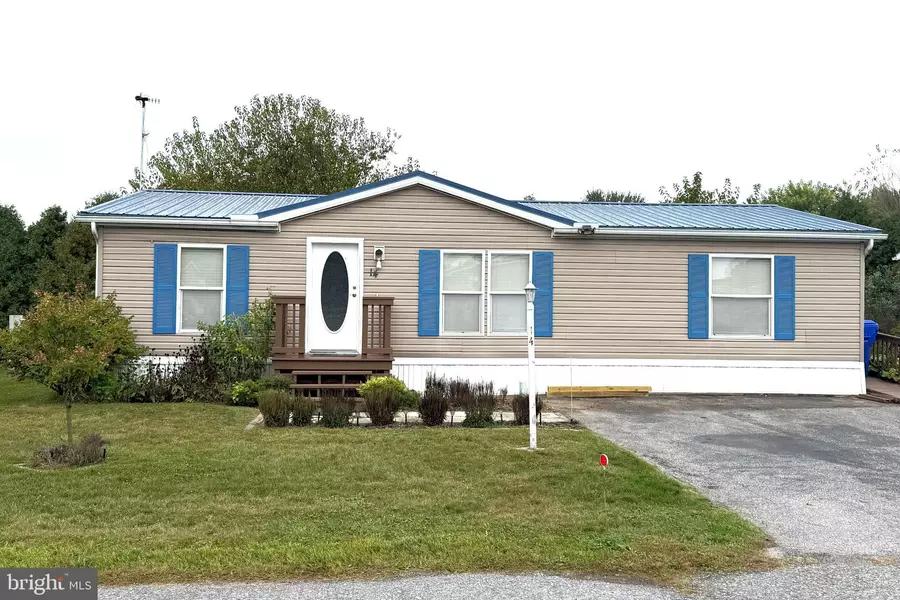 14 TIFFANY DR, Shippensburg, PA 17257
