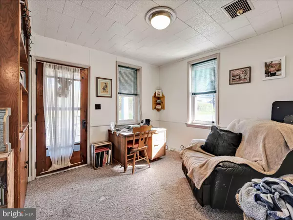 Newmanstown, PA 17073,2135 HEIDELBERG AVE