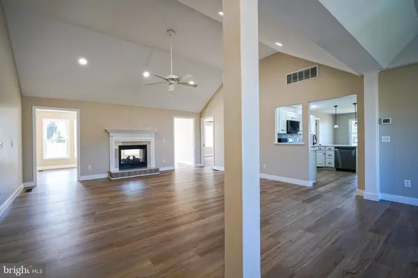 Lewes, DE 19958,32911 NASSAU LOOP